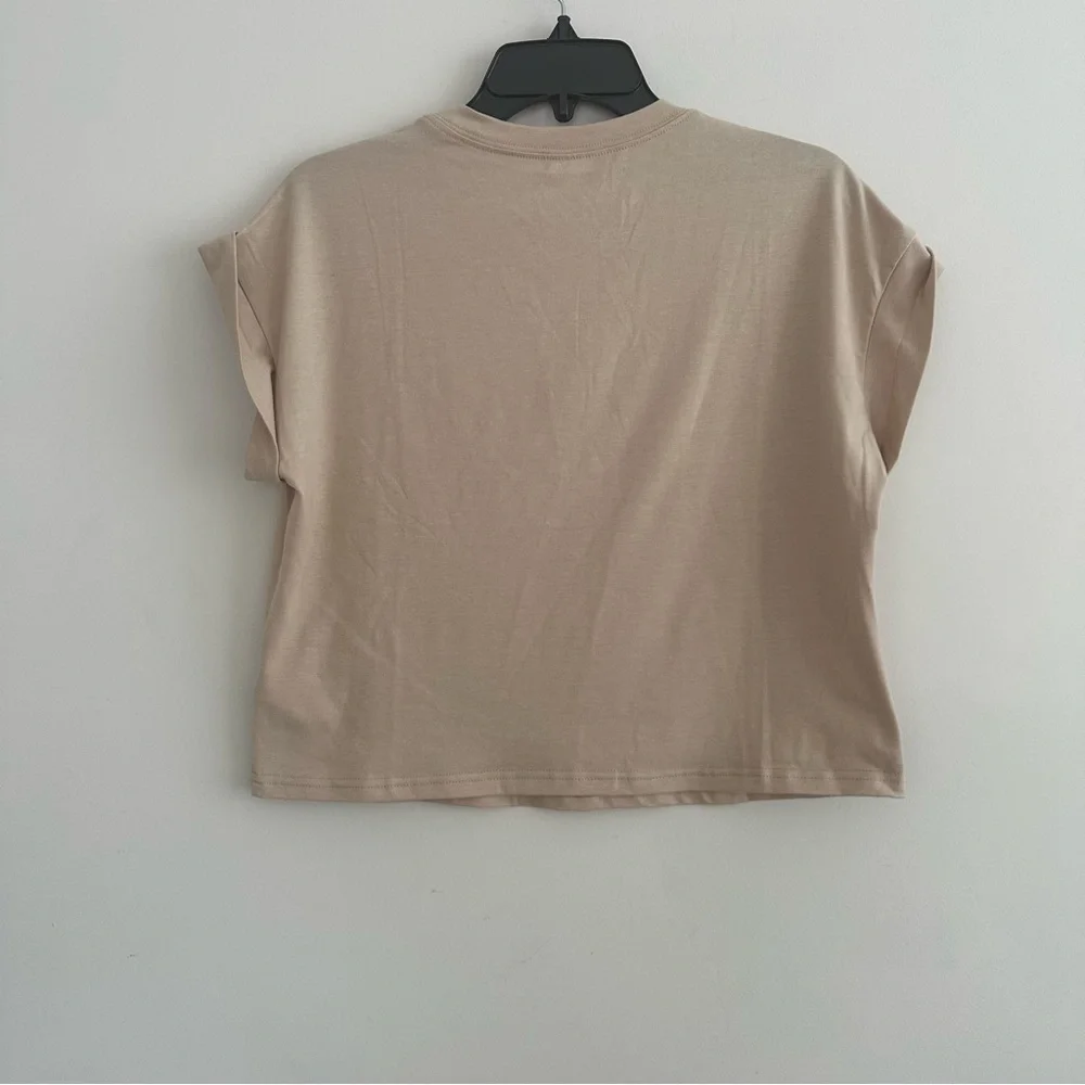 Tankaneo Short Sleeve Cropped T-Shirts Khaki Sz. Medium NWOT - Picture 4 of 5